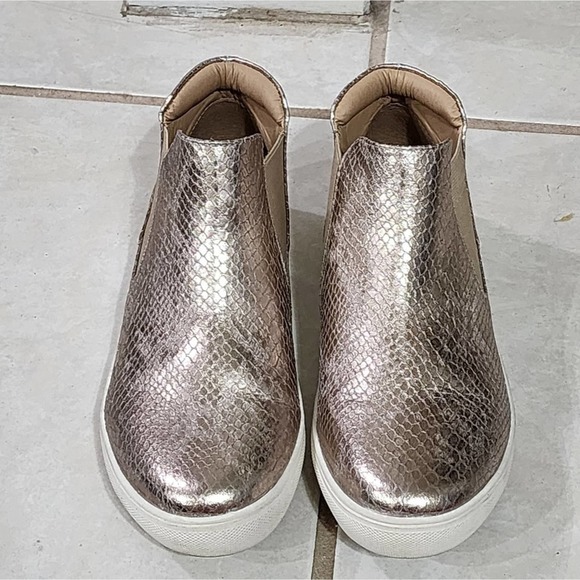 Coconuts by Matisse Harlan Rose Gold Snakeprint‎ Chelsea Booties boots sneakers - Picture 2 of 8